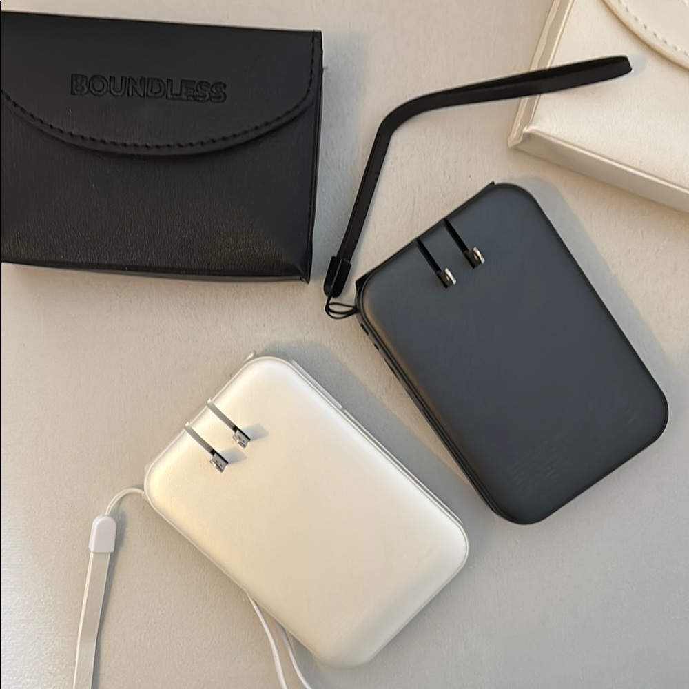 Portable Charger - Picture 3 of 4